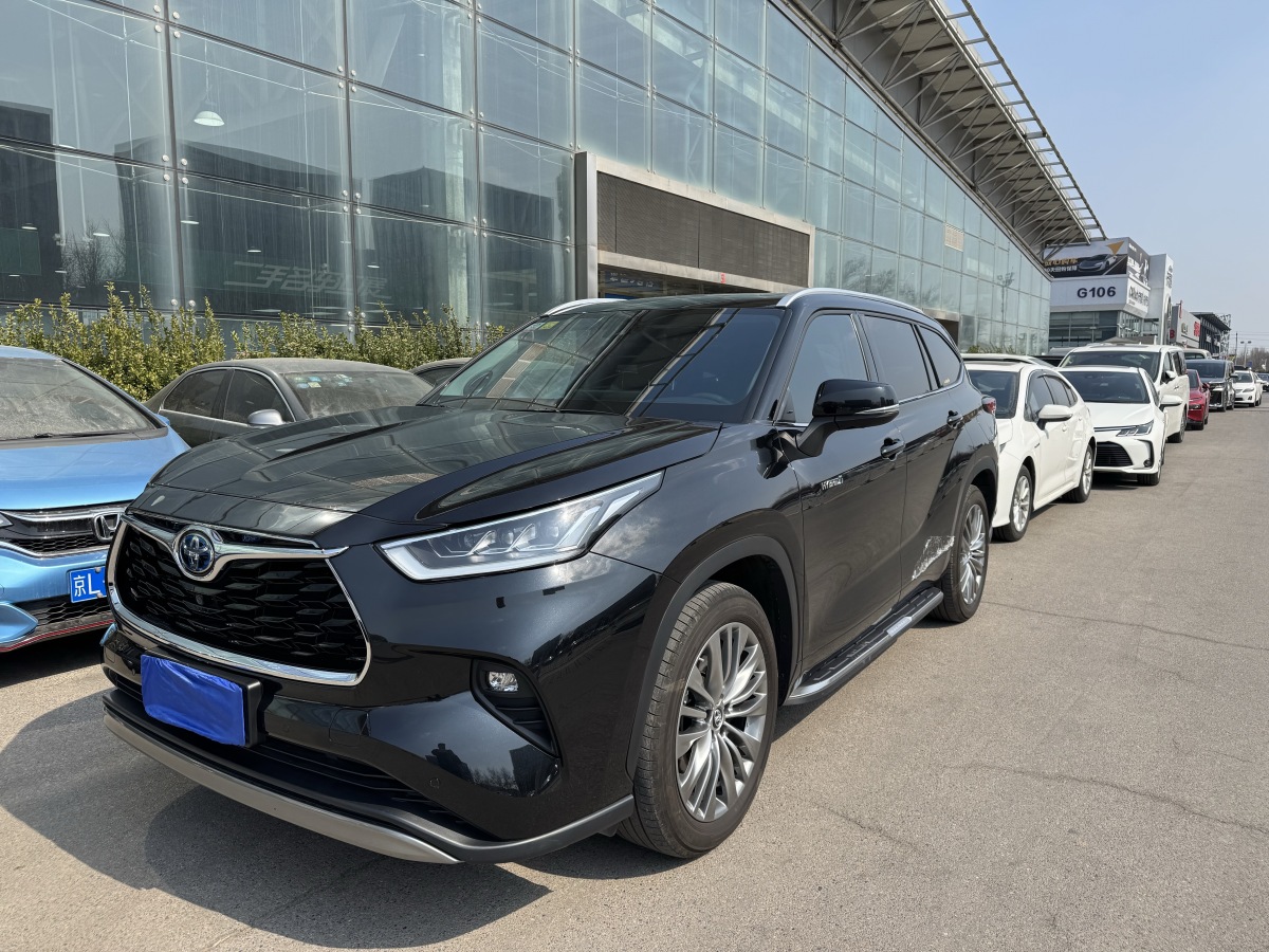Toyota Highlander 2024 汽车图片 