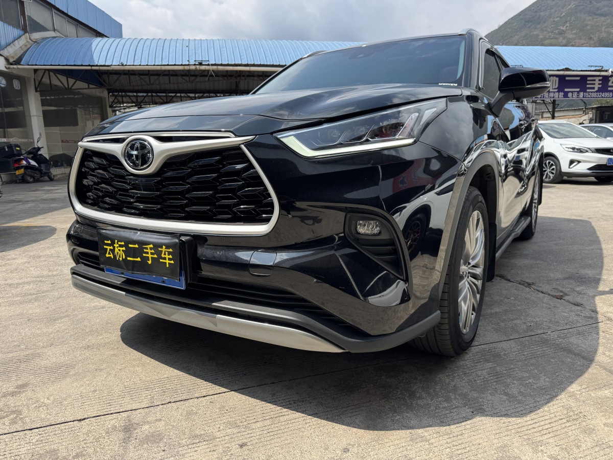 Toyota Highlander 2025 汽车图片 