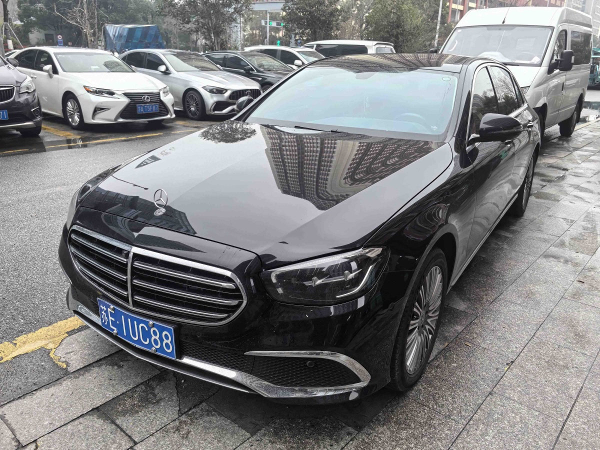 Mercedes-Benz E Class 2022 汽车图片 
