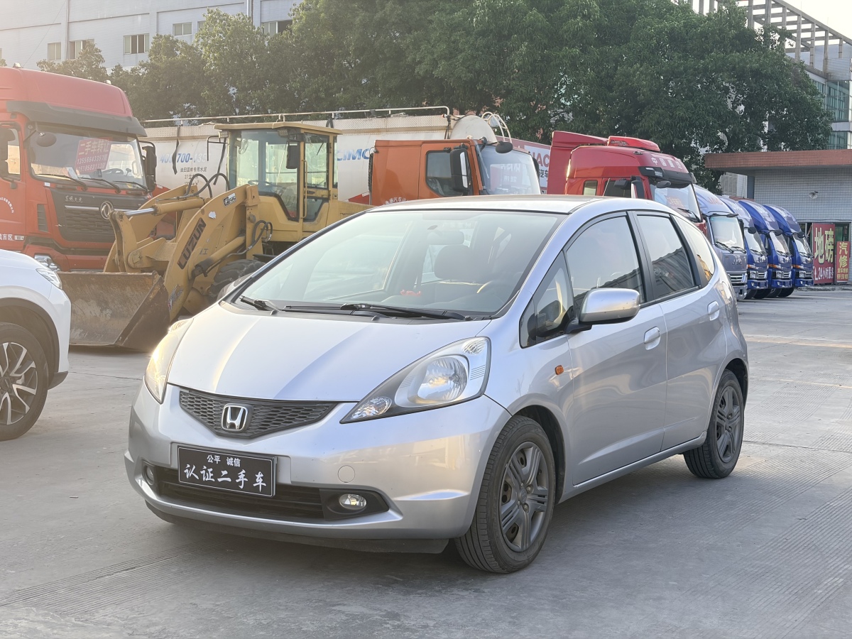 Honda Fit 2011 car image 