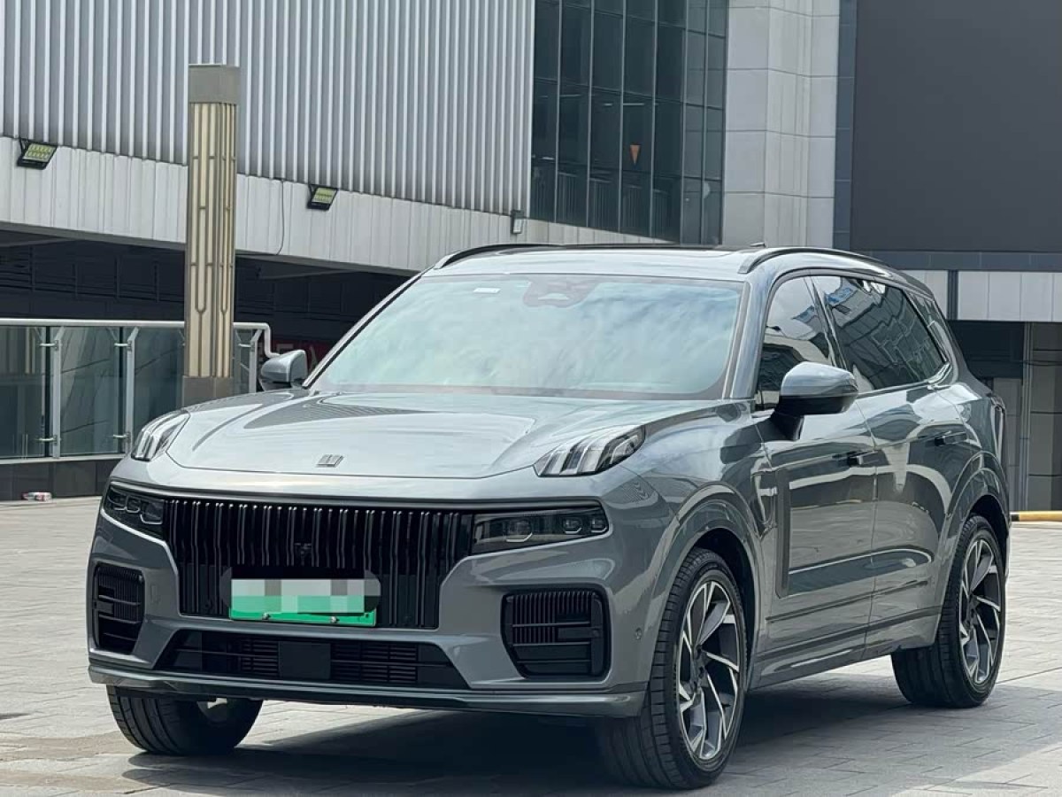 Lynk & Co 09 EM-P 2022 Lynk & Co 09 EM-P 2022 car image