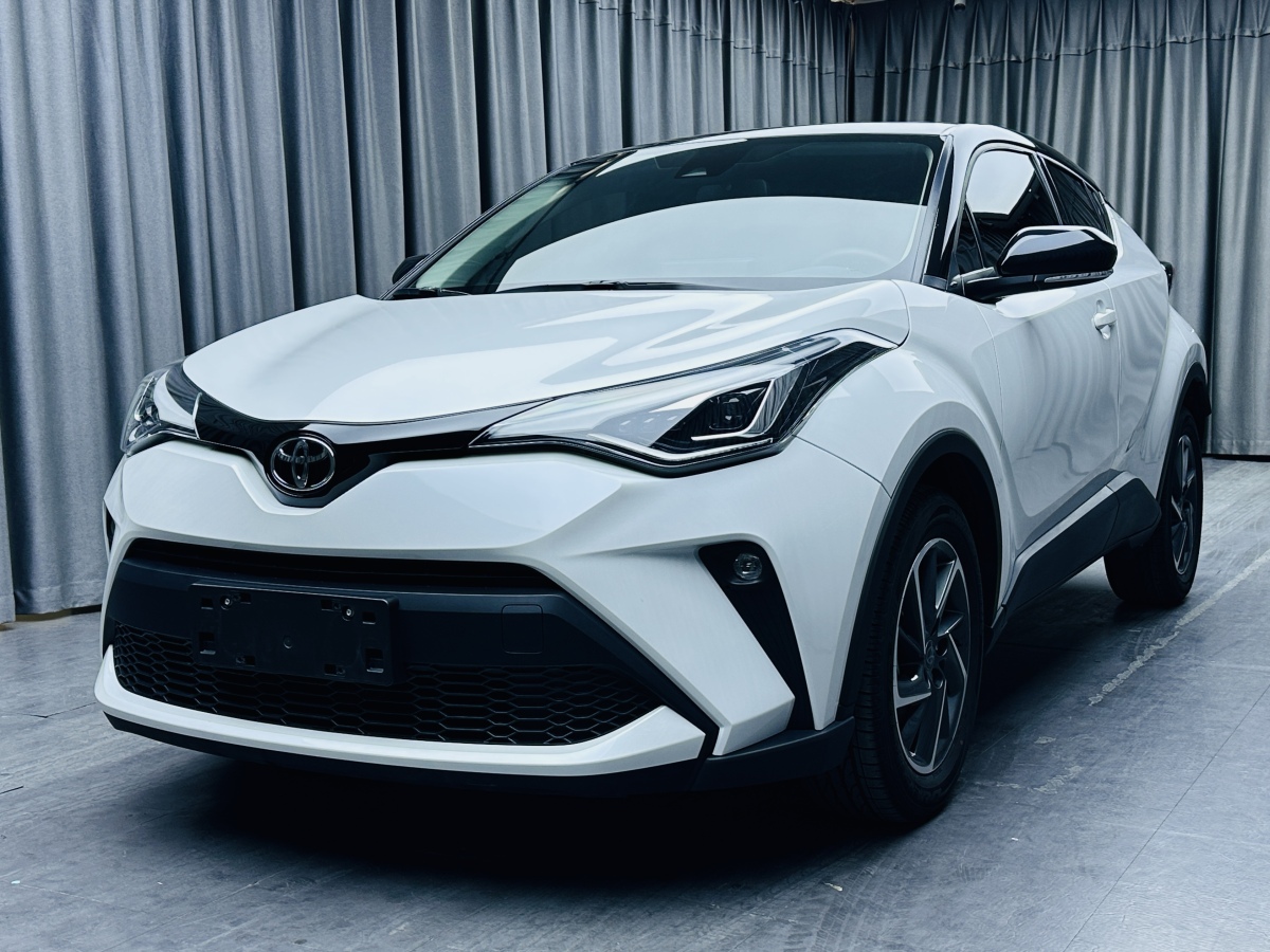 Toyota C-HR 2023 汽车图片 