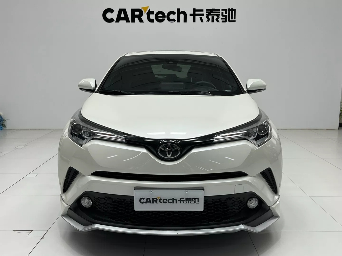 Toyota C-HR 2018 汽车图片 