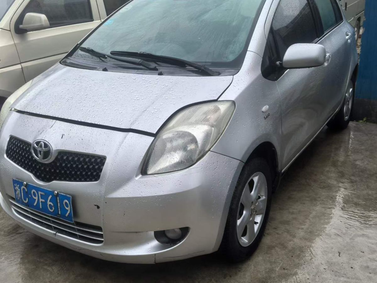 Toyota Yaris 2009 изображение автомобиля 