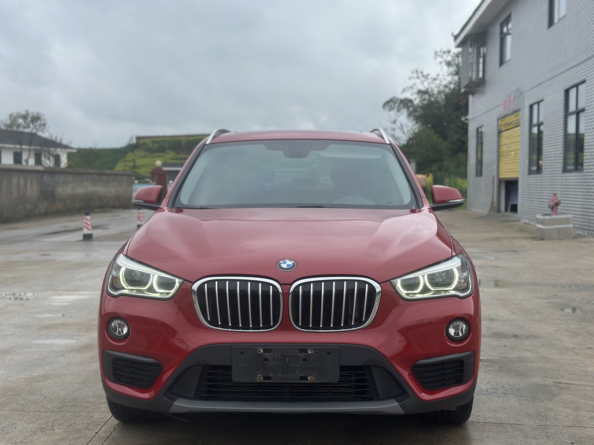 BMW X1 2018 BMW X1 2018 car image