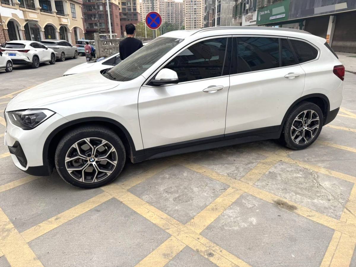 BMW X1 2022 BMW X1 2022 car image