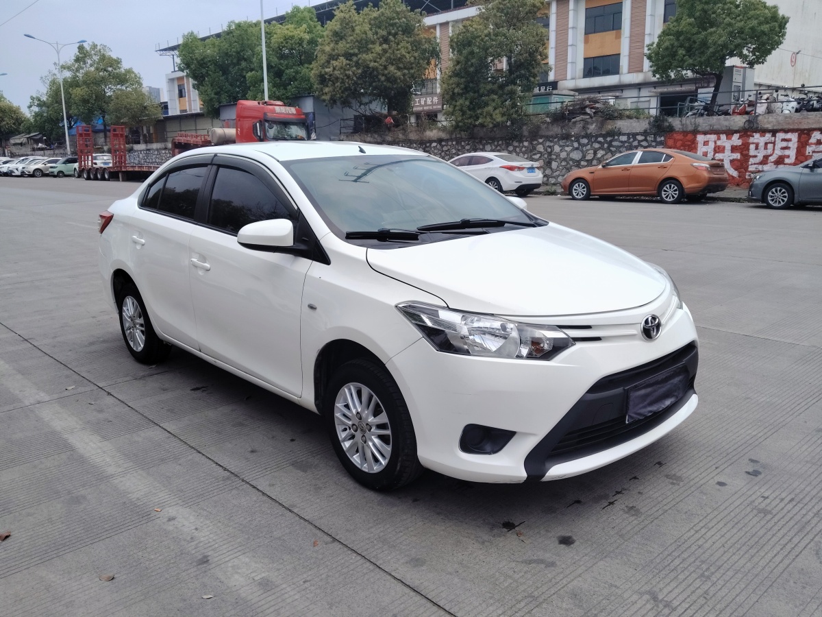 Vios 2016 immagine di auto 