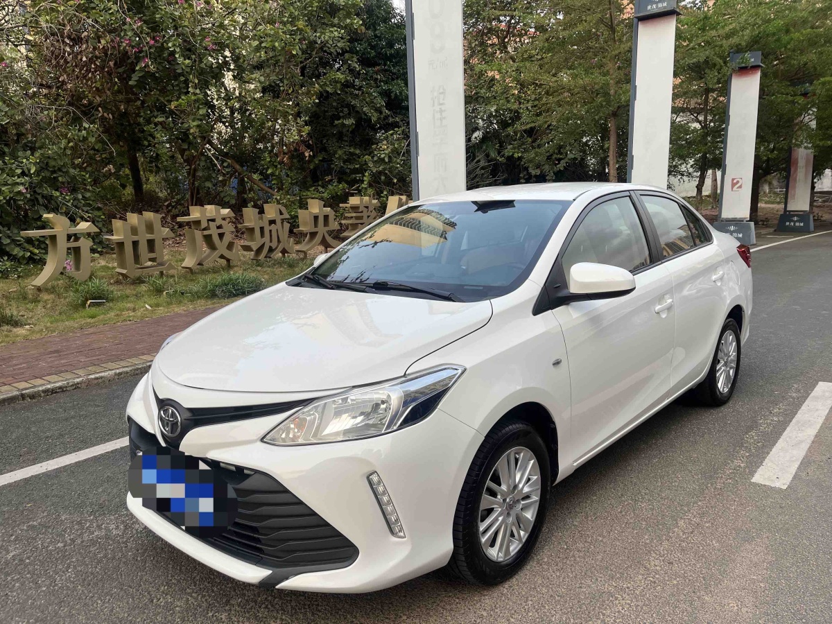 Vios 2017 Vios 2017 immagine di auto