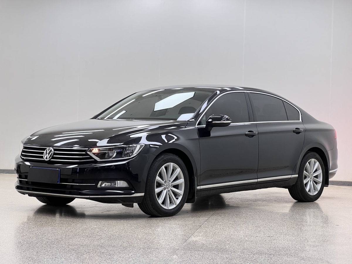 Volkswagen 2017 car image 