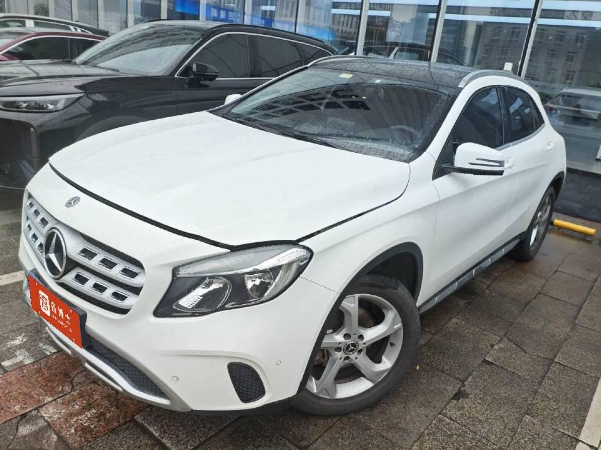 Mercedes-Benz GLA Class 2019 汽车图片 