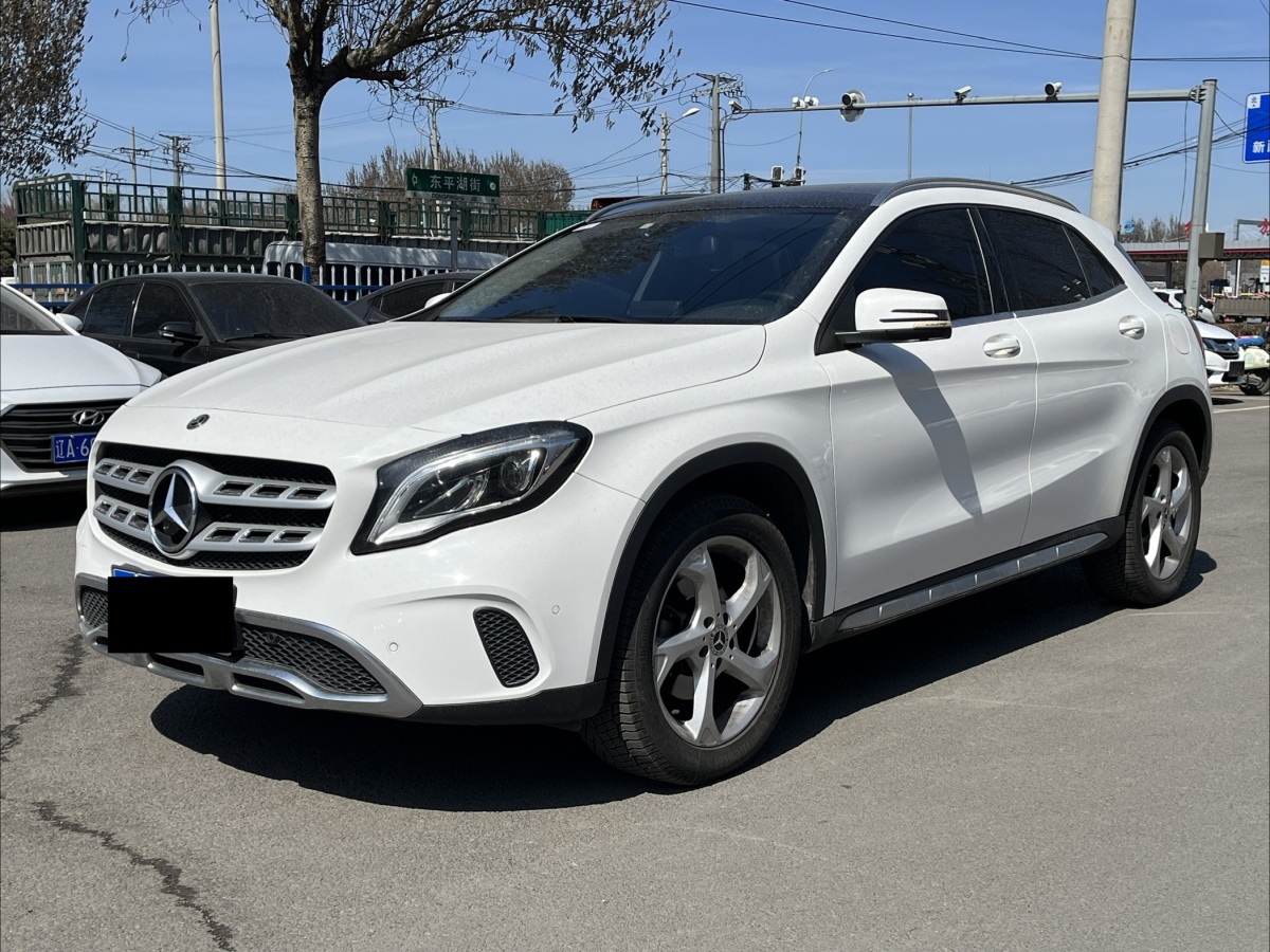 Mercedes-Benz 2018 汽车图片 