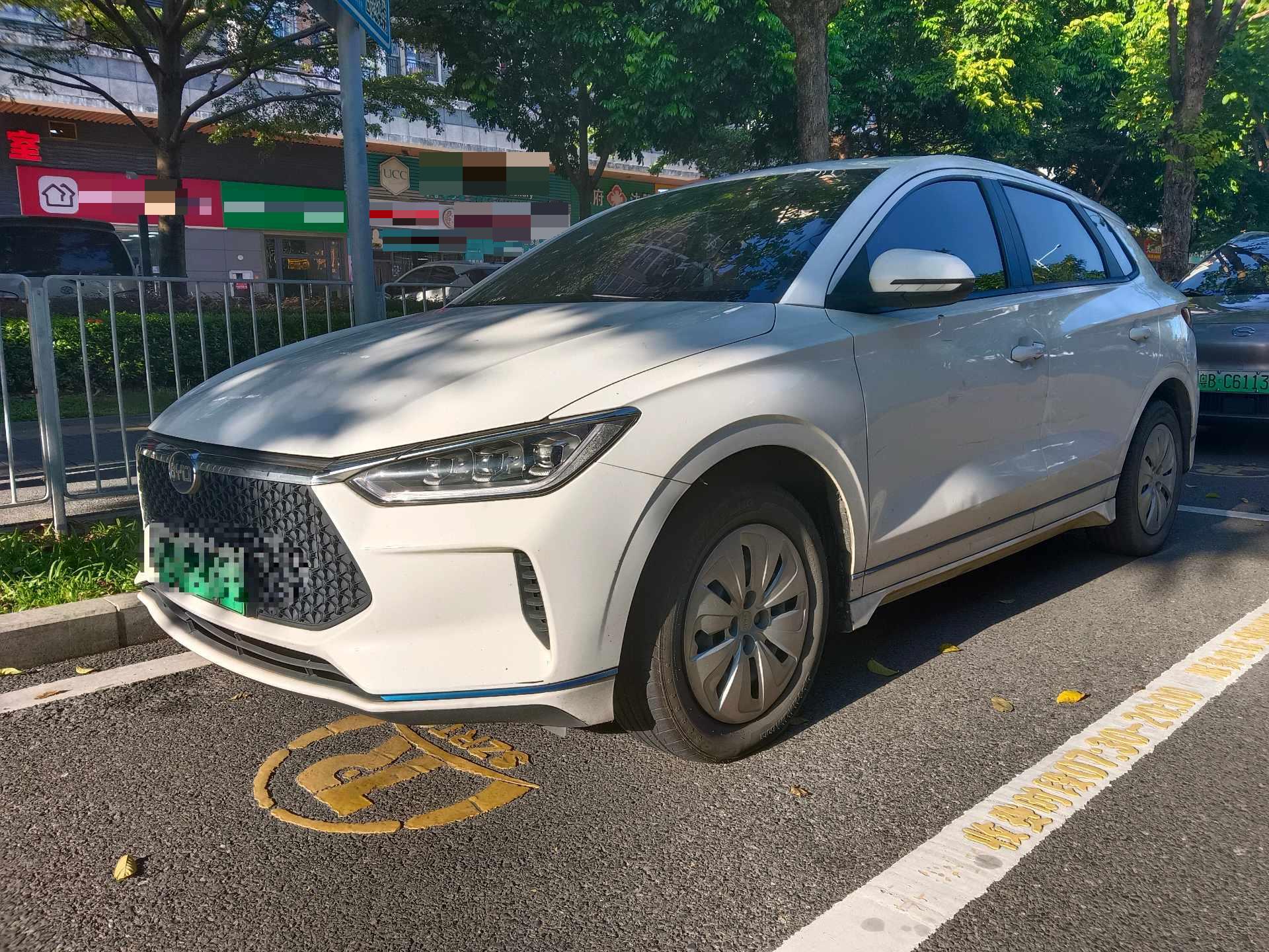 BYD e2 2020 BYD e2 2020 immagine di auto