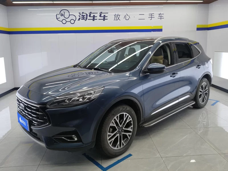 Ford Escape 2021 immagine di auto 