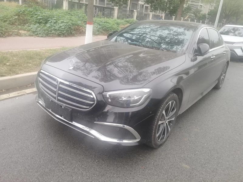 Mercedes-Benz E Class New Energy 2022 car image 