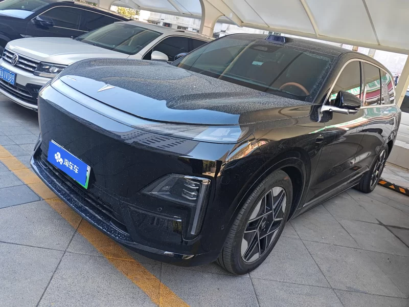 Deepal S09 2025 car image 