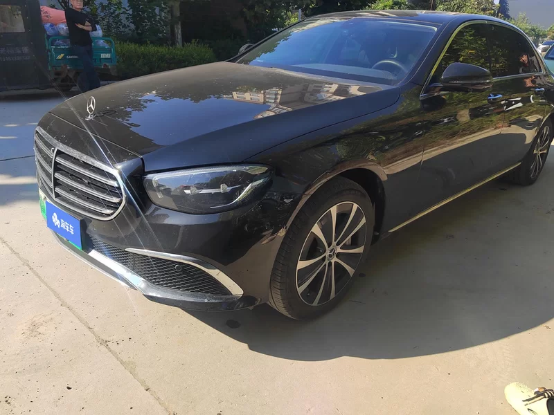 Mercedes-Benz E Class New Energy 2021 car image 