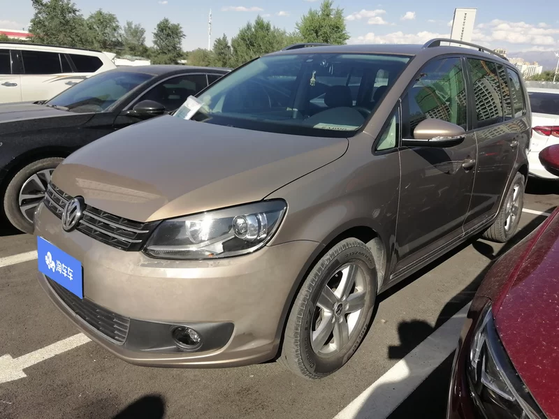 Volkswagen Touran 2016 car image 