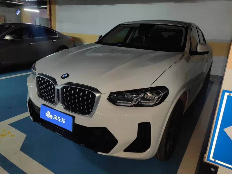 BMW X4 M40i 2024 car image 