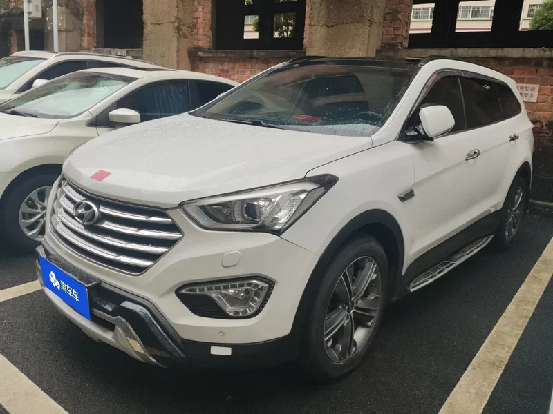 Hyundai Grand Santa Fe 2014 car image 