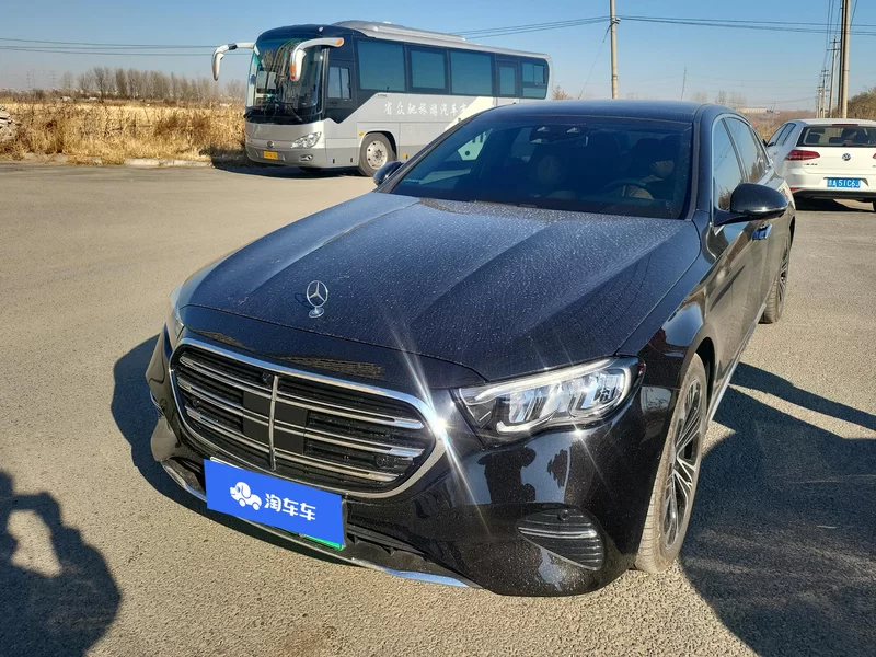 Mercedes-Benz E Class New Energy 2025 car image 