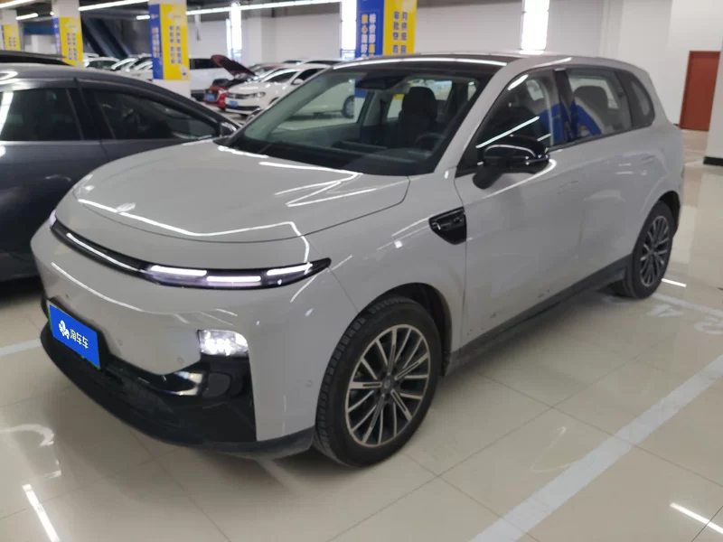 Leapmotor B10 2025 汽车图片 
