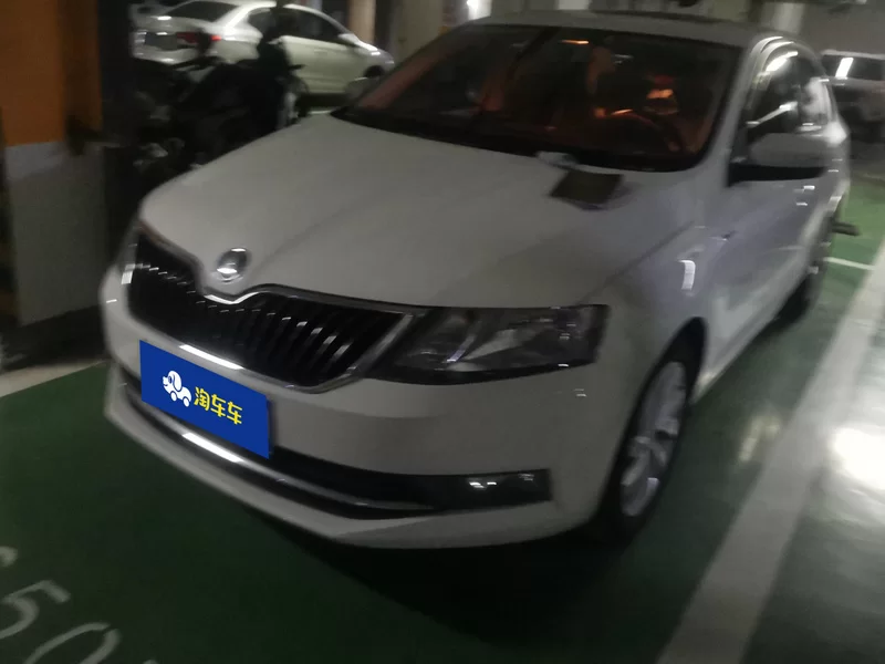 Skoda Rapid 2018 Skoda Rapid 2018 car image