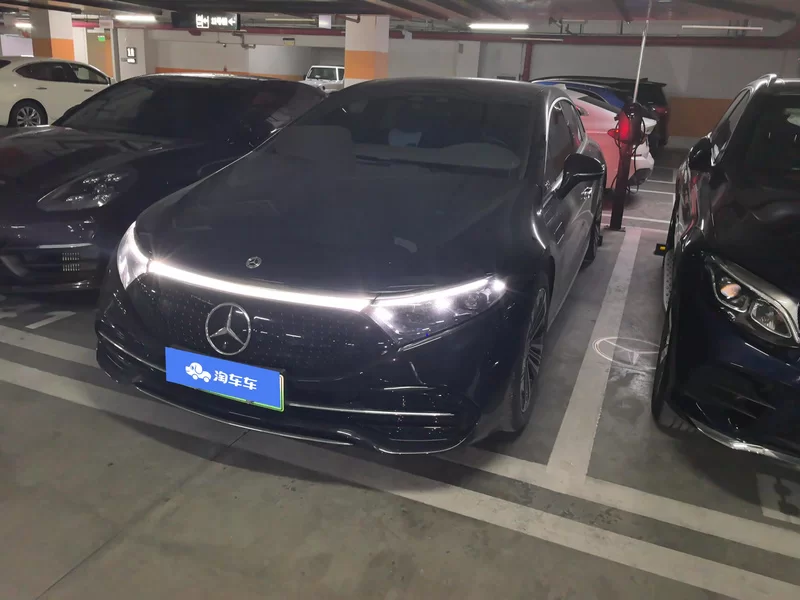 Mercedes-Benz EQS Class 2024 car image 