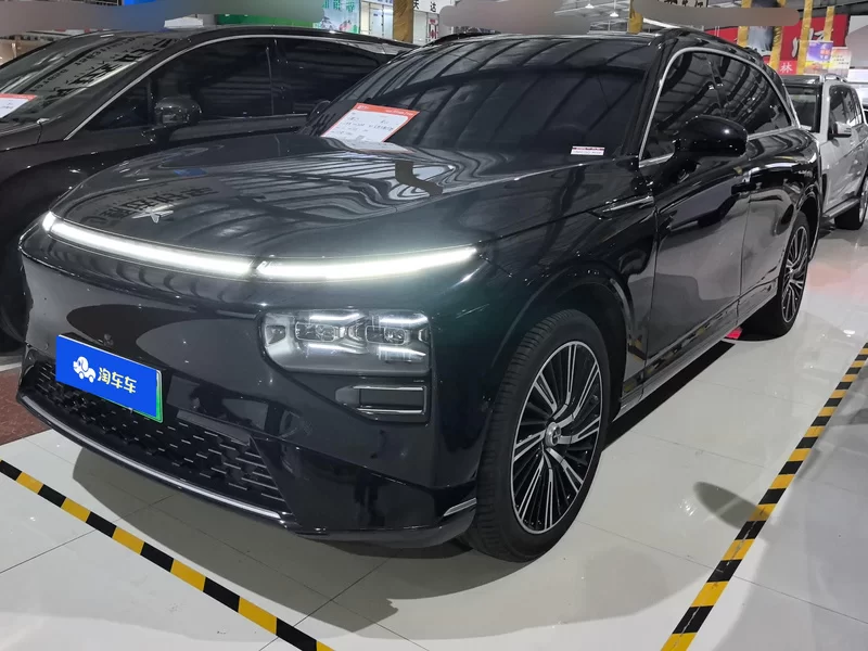 Xpeng G9 2023 immagine di auto 