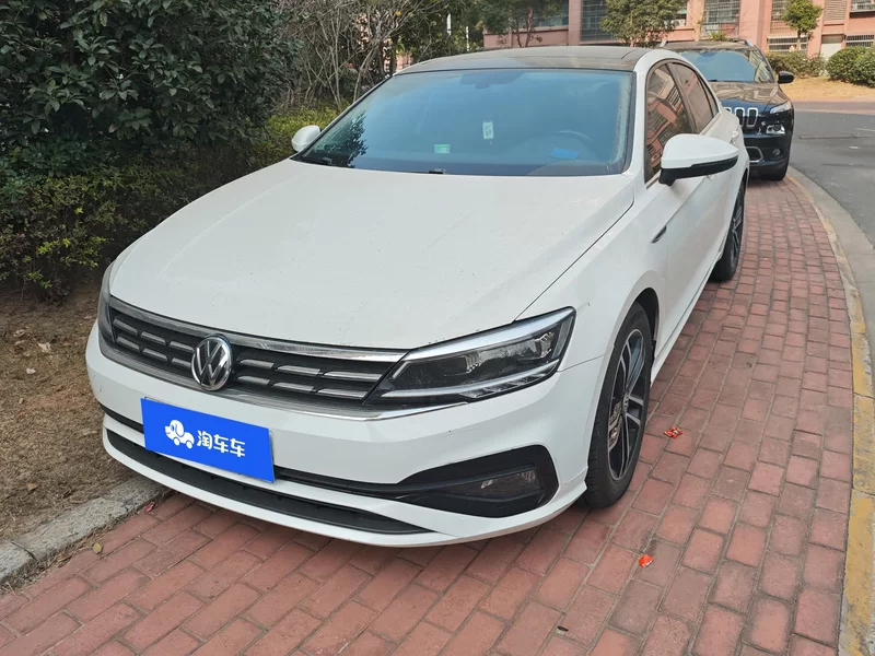 Volkswagen Lamando 2021 Volkswagen Lamando 2021 immagine di auto