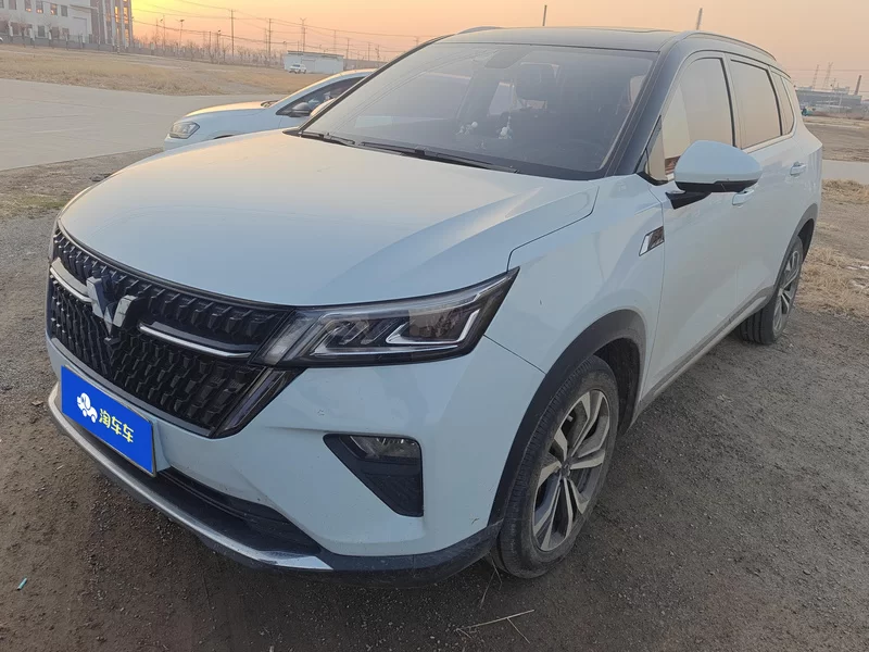 Wuling Asta 2022 car image 