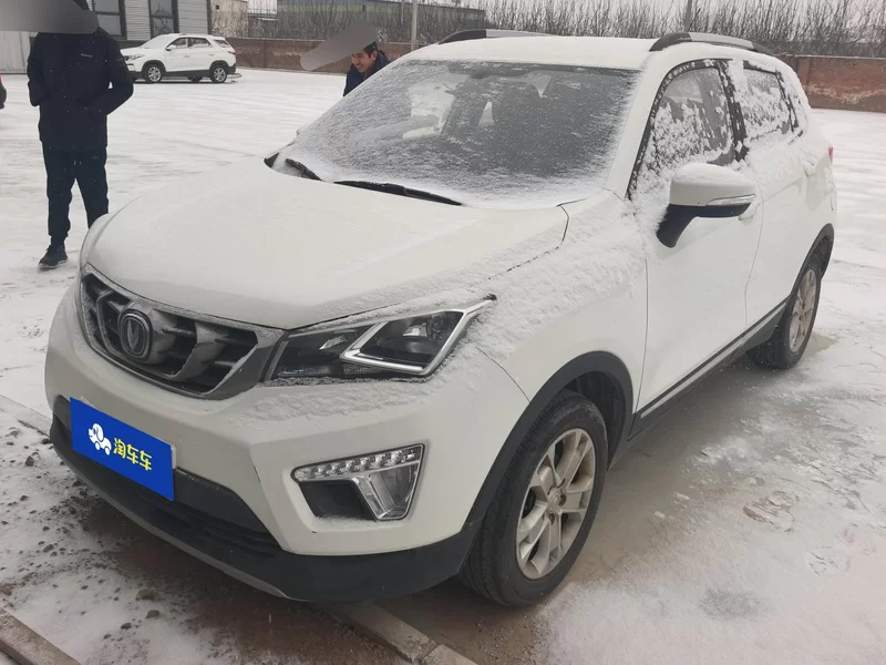Changan CS15 2017 Changan CS15 2017 immagine di auto