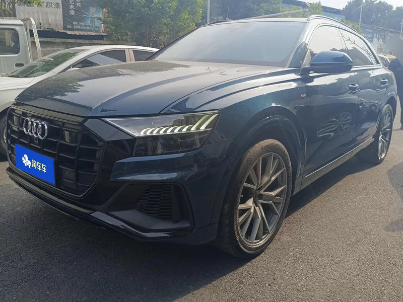 Audi Q8 2020 car image 