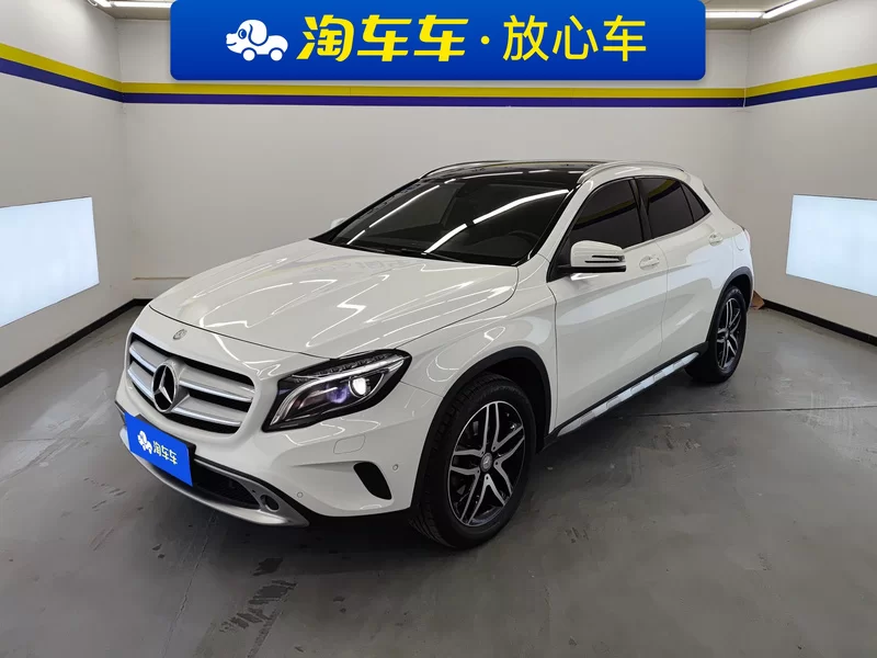 Mercedes-Benz GLA Class 2016 car image 