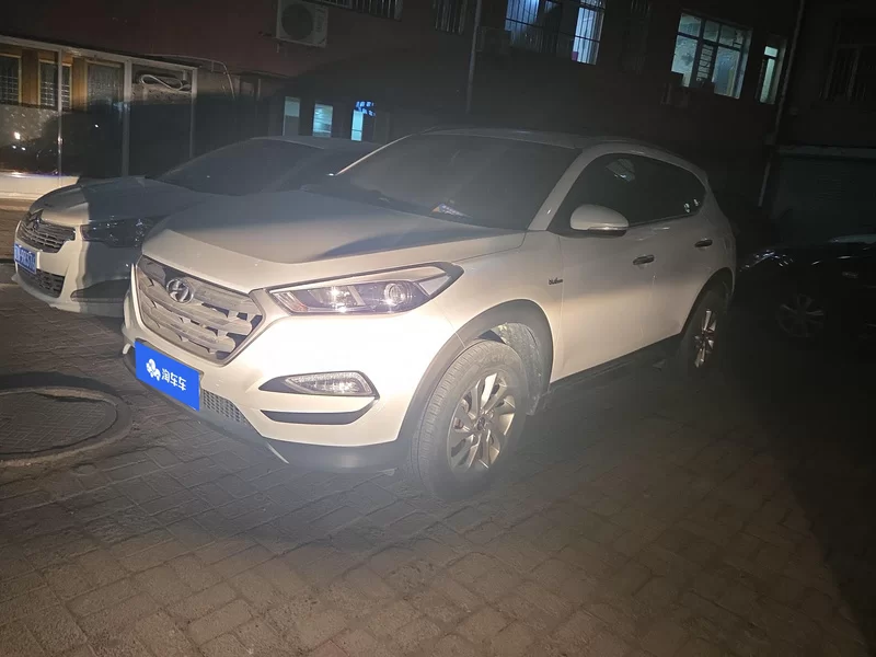 Hyundai Tucson 2017 car image 