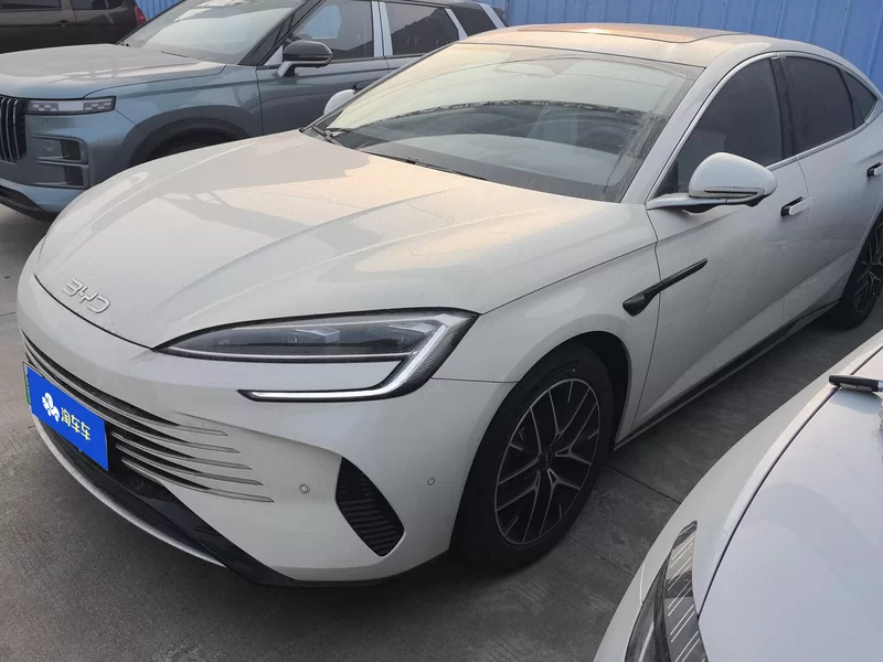 BYD Seal 07 DM-i 2025 صورة سيارة 