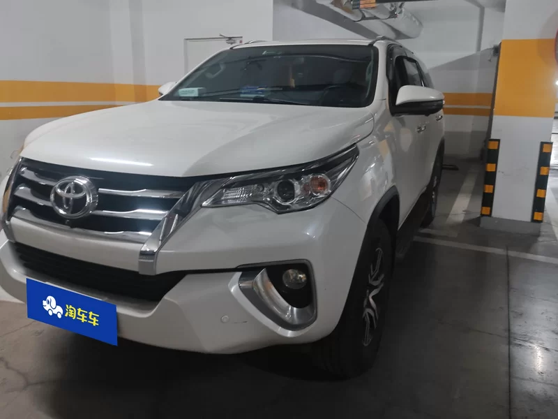 Toyota Fortuner 2018 汽车图片 