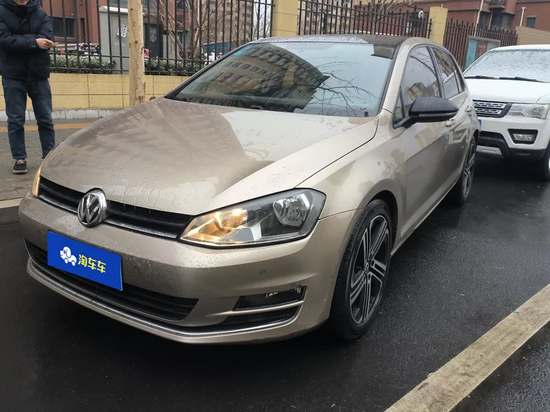 Volkswagen Golf 2017 car image 