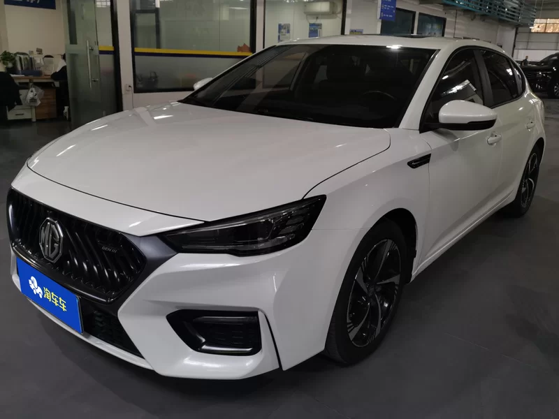 MG 6 2022 immagine di auto 