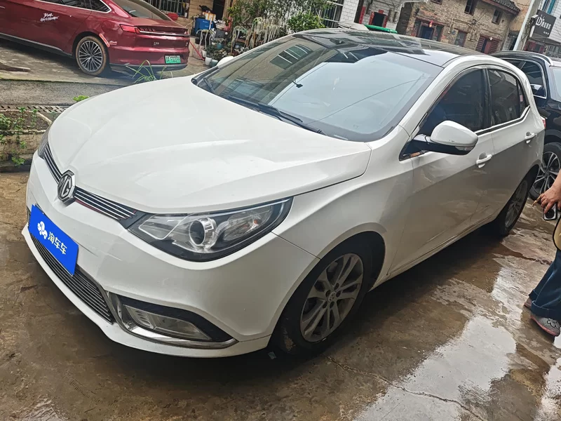 MG 5 2014 MG 5 2014 immagine di auto