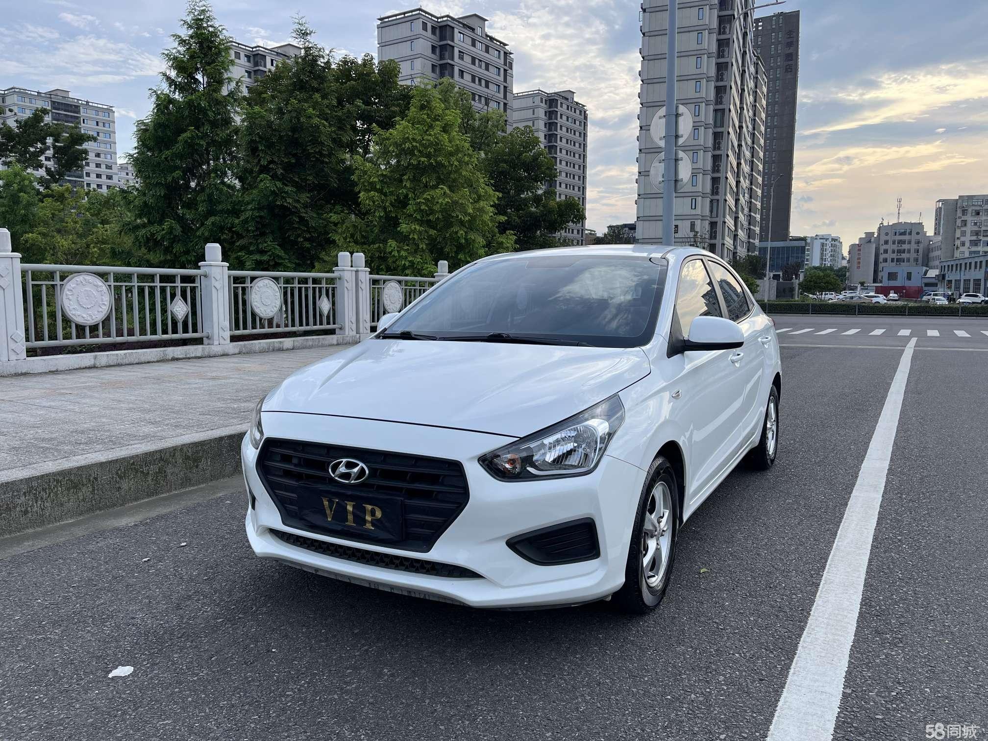 Hyundai Reina 2018 car image 
