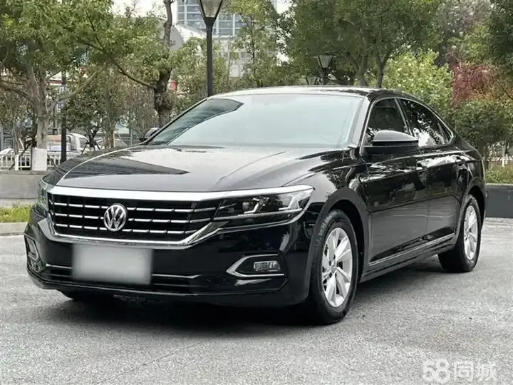 Volkswagen Passat 2019 car image 