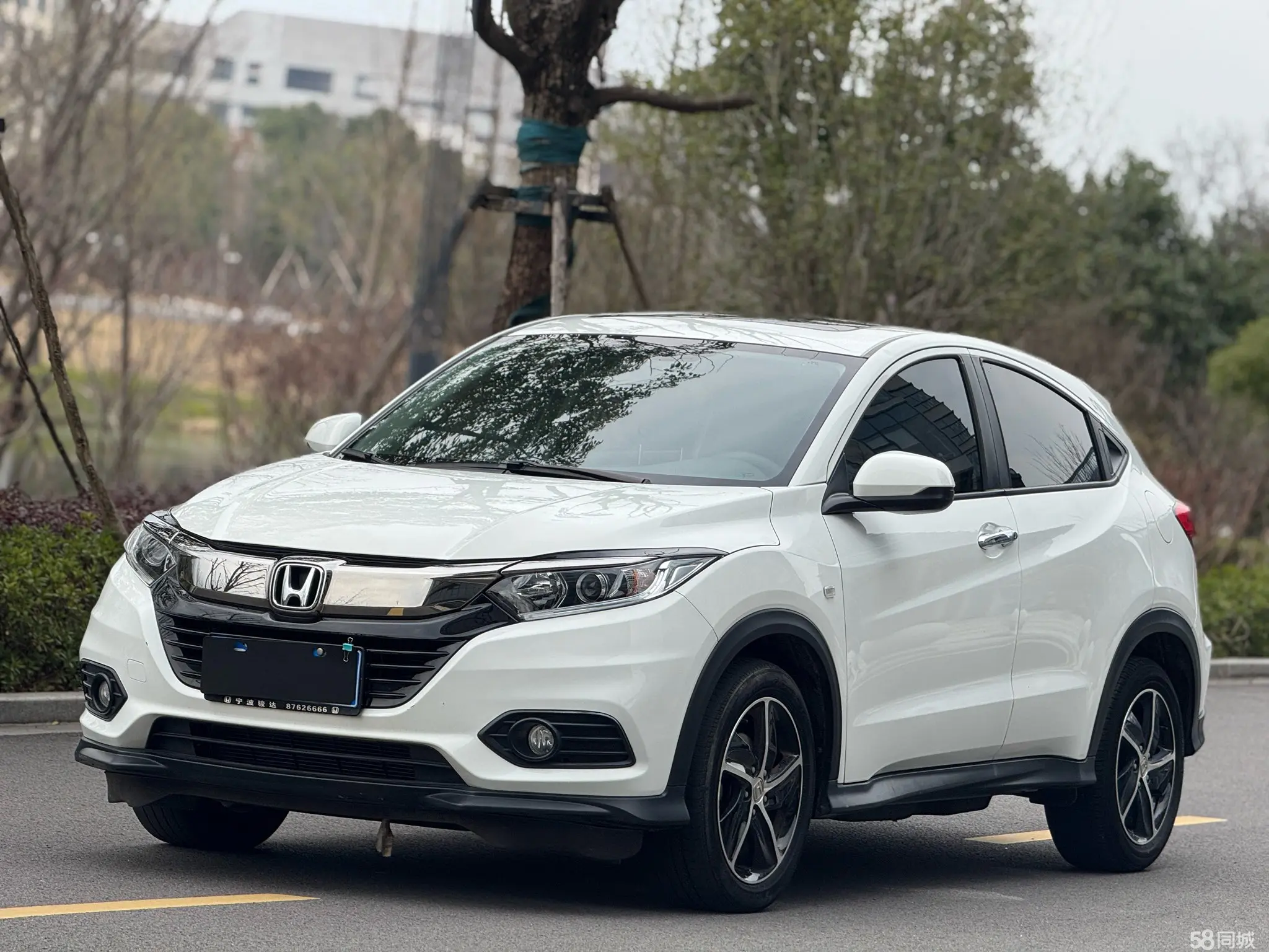 Honda VEZEL 2020 car image 