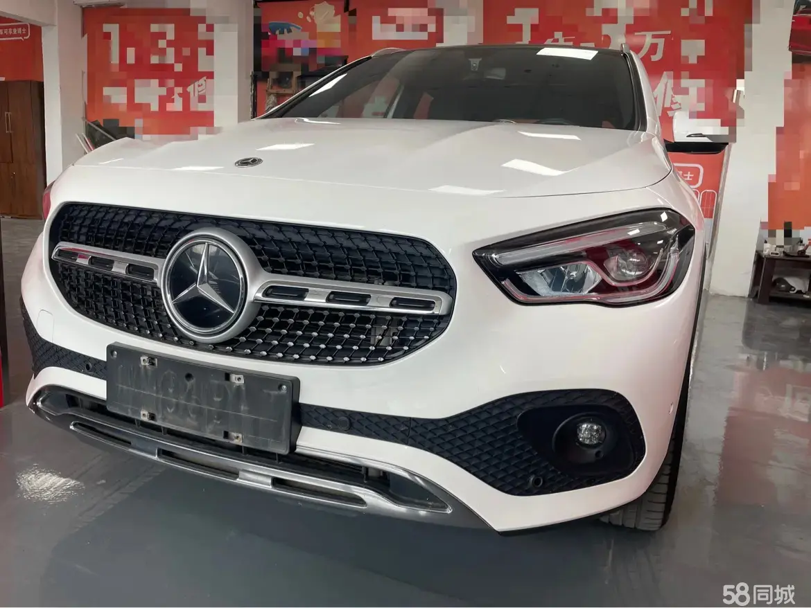 Mercedes-Benz GLA Class 2020 汽车图片 