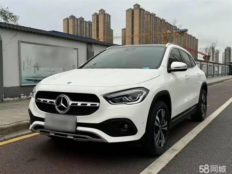 Mercedes-Benz GLA Class 2022 汽车图片 