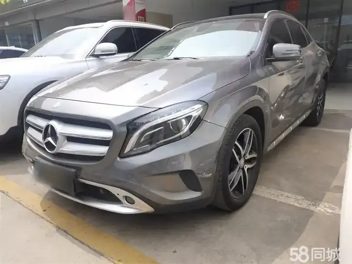 Mercedes-Benz GLA Class 2016 汽车图片 