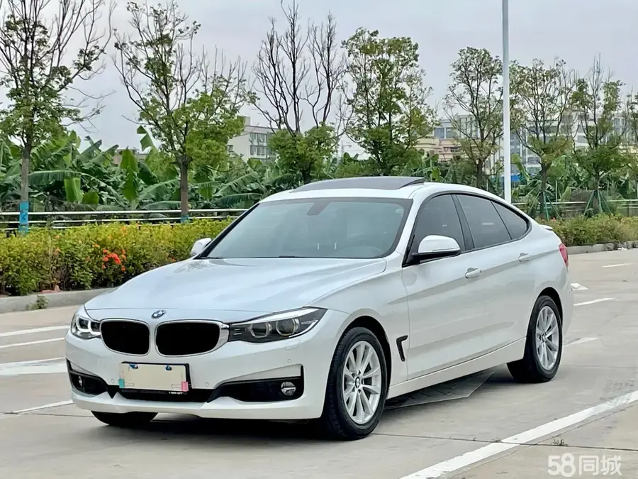 BMW 3 Series GT 2018 BMW 3 Series GT 2018 immagine di auto