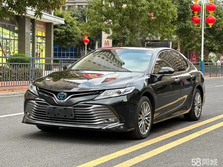 Toyota Camry 2019 car image 