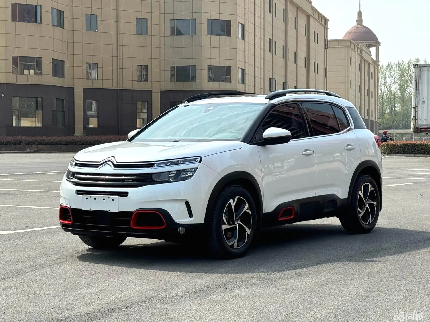Citroen C5 AIRCROSS 2018 car image 