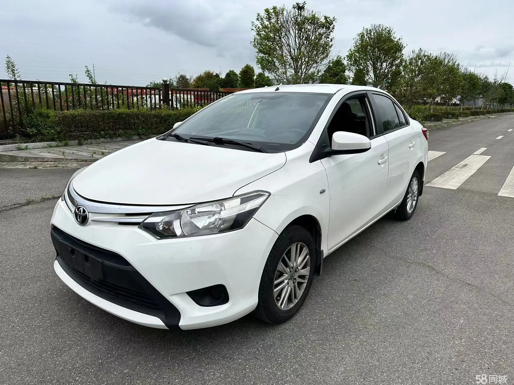 Toyota Vios 2015 car image 