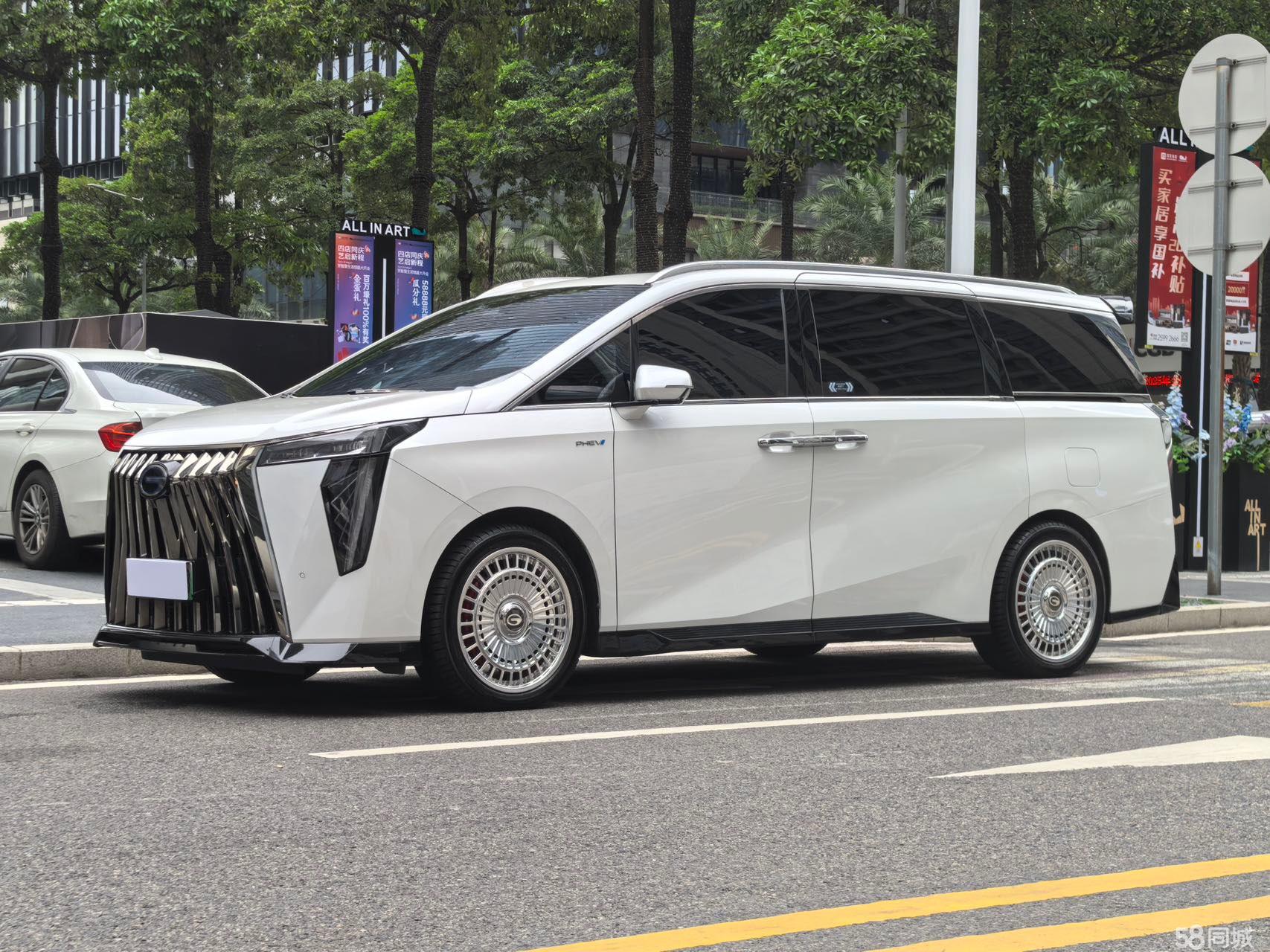 GAC Trumpchi E9 2023 GAC Trumpchi E9 2023 car image